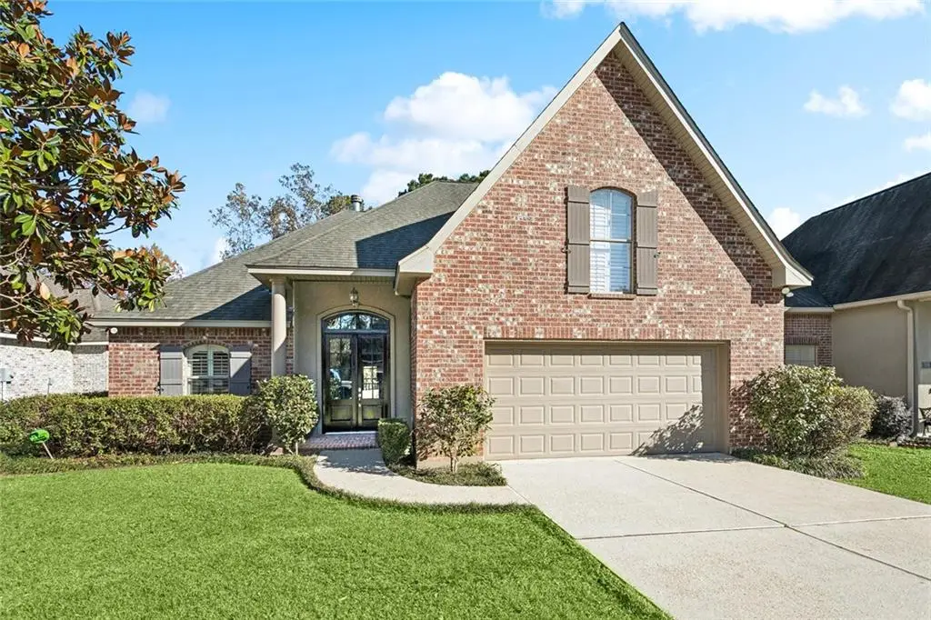 305 Brown Thrasher Loop, Madisonville, LA 70447 - Image #1