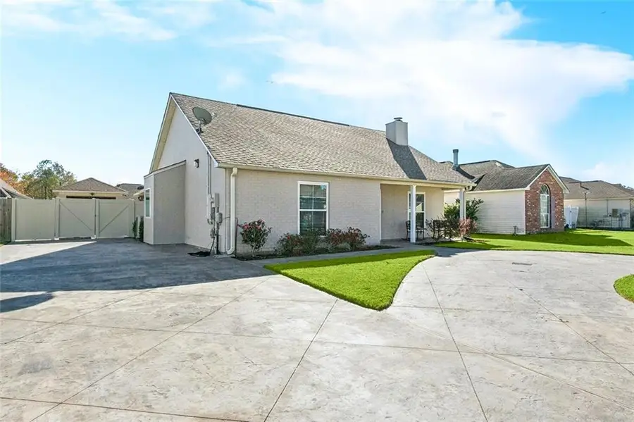 1716 Virginian Colony Avenue, La Place, LA 70068 - Image #2