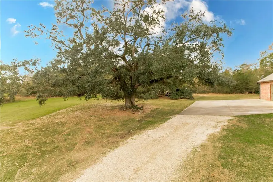 31029 La-22 Highway, Springfield, LA 70462 - #3