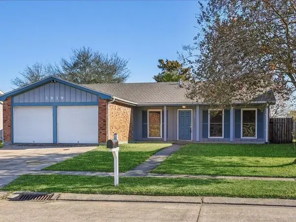 3939 Bayou Oaks Drive, Harvey, LA 70058