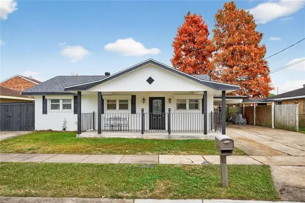 2429 Volpe Drive, Chalmette, LA 70043