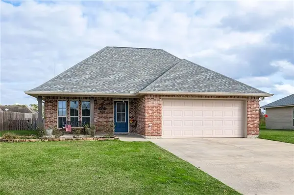 28328 Lake Salvador Road, Livingston, LA 70754