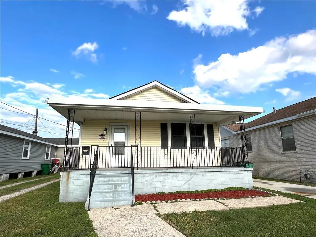 2407 Lafayette Street, Gretna, LA 70053 - Image #1