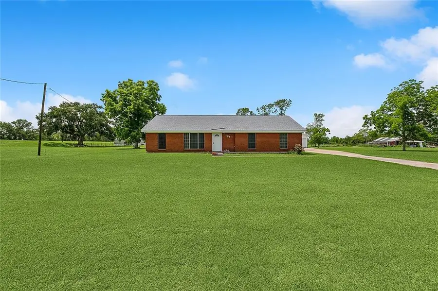 136 Michael Drive, Des Allemands, LA 70030 - Image #2