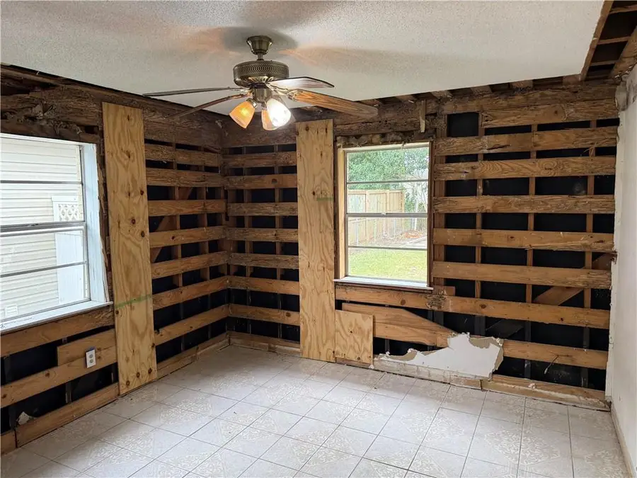712 Avenue F, Marrero, LA 70072 - #2