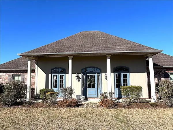 3022 Charrier Street, Hessmer, LA 71350