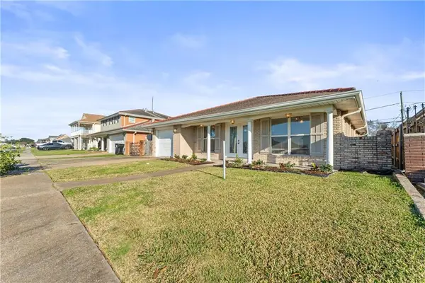 2213 Jean Lafitte Parkway, Chalmette, LA 70043