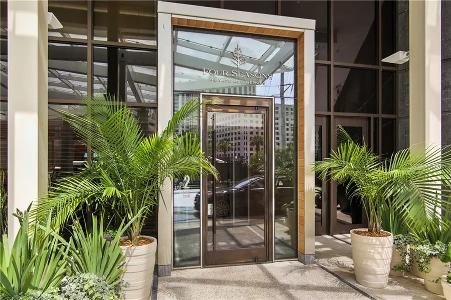 2 Canal Street #2209, New Orleans, LA 70130 - Image #2