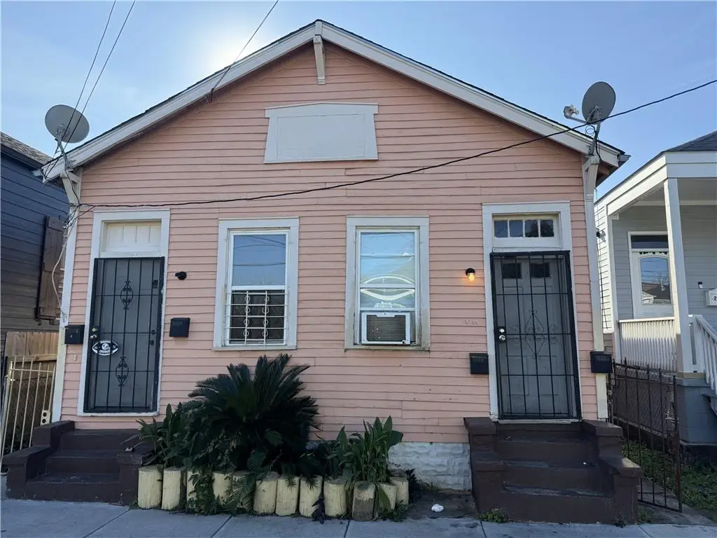 2020 22 Seventh Street, New Orleans, LA 70115 - Image #1