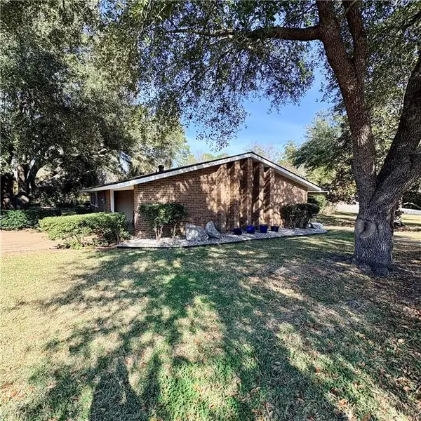 6531 Dogwood Court, Ball, LA 71405