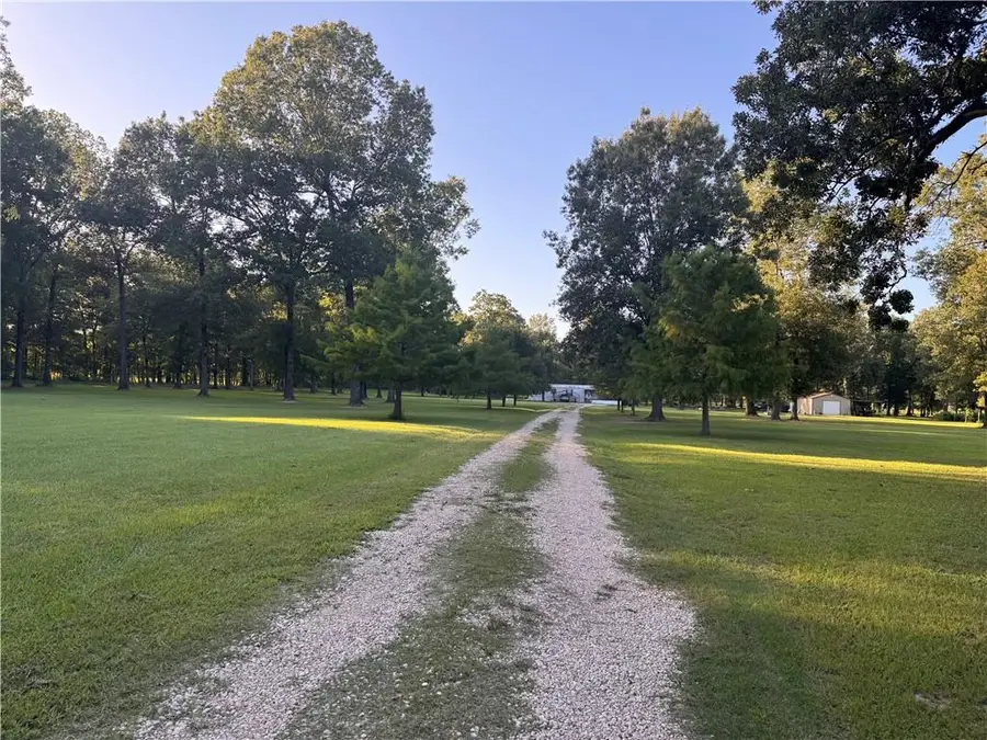 195 Varvarosky Road, Deville, LA 71328 - Image #2