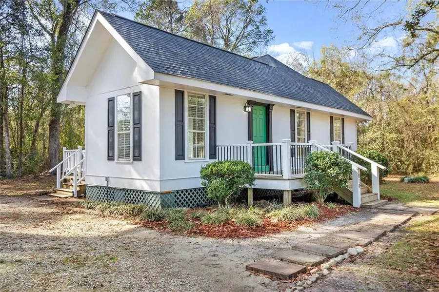 810 Armand Street, Mandeville, LA 70448 - Image #2