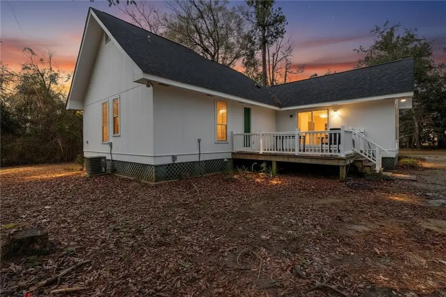 810 Armand Street, Mandeville, LA 70448 - Image #3