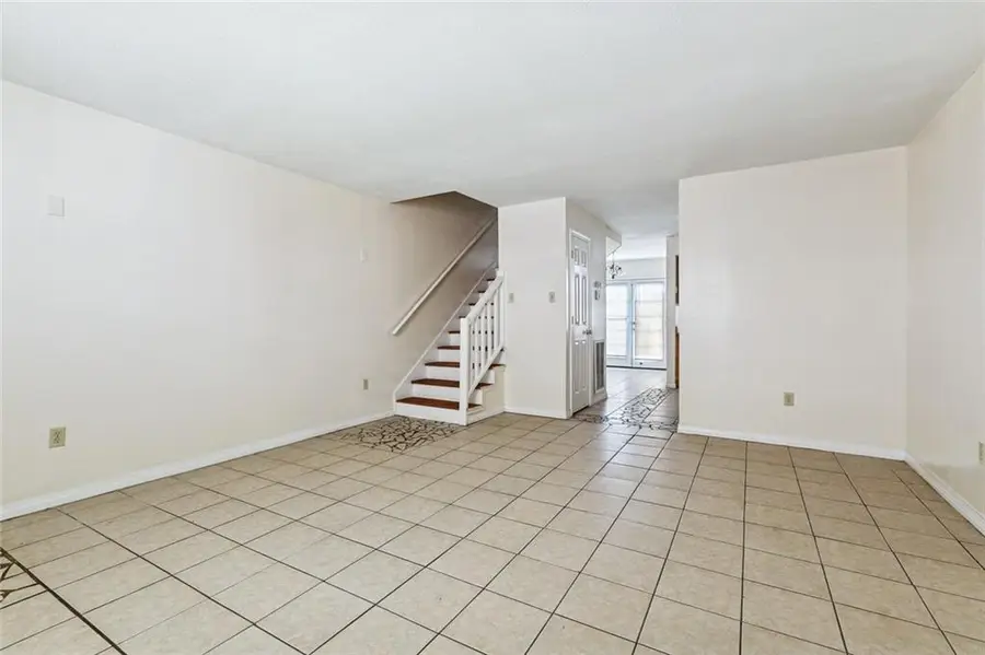 6660 Harbourview Drive, New Orleans, LA 70126 - Image #3
