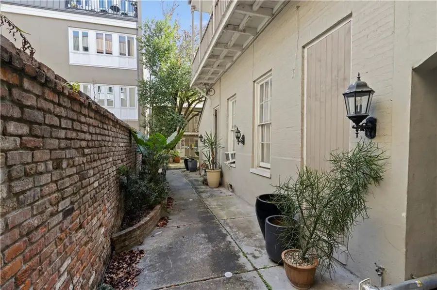410 Dauphine Street, New Orleans, LA 70112 - Image #3