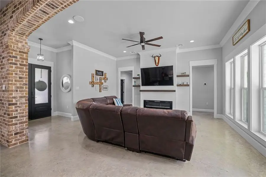 17045 Burks Avenue, Greenwell Springs, LA 70739 - #3