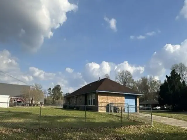 6127 Glen Oaks Drive, Baton Rouge, LA 70811 - #2