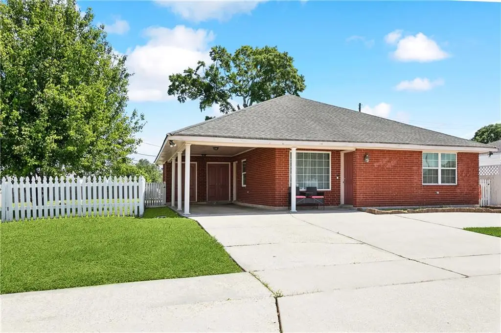 2433 Congressman Hebert Drive, Chalmette, LA 70043 - Image #1