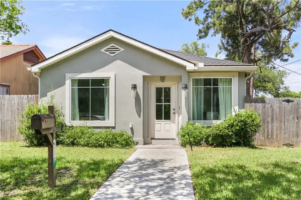 2067 Lafreniere Street, New Orleans, LA 70122 - Image #1