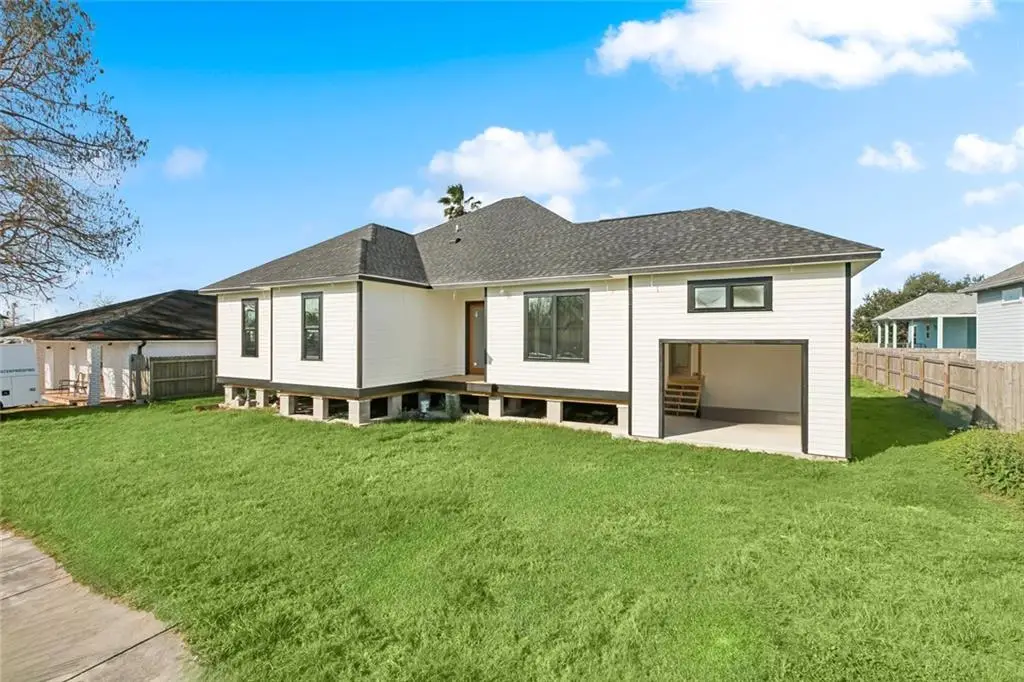 4008 Kings Drive, Chalmette, LA 70043 - Image #1