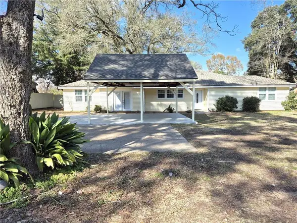 2307 Horseshoe Drive, Alexandria, LA 71301