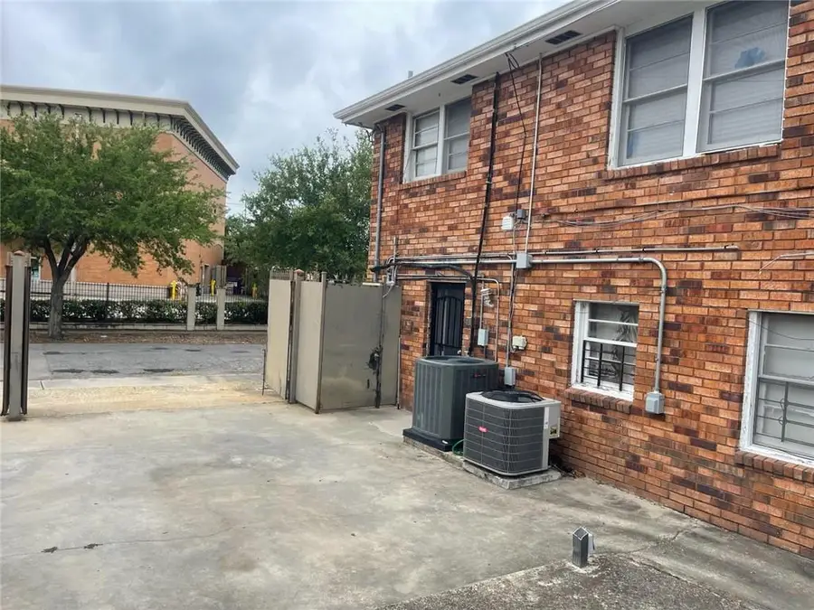 3218 Gentilly Boulevard, New Orleans, LA 70122 - #2