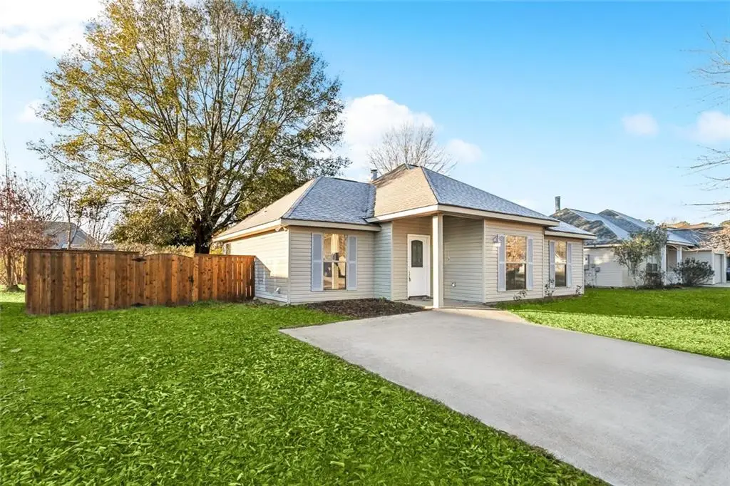 28472 Rosedust Ln Lane, Ponchatoula, LA 70454 - Image #1