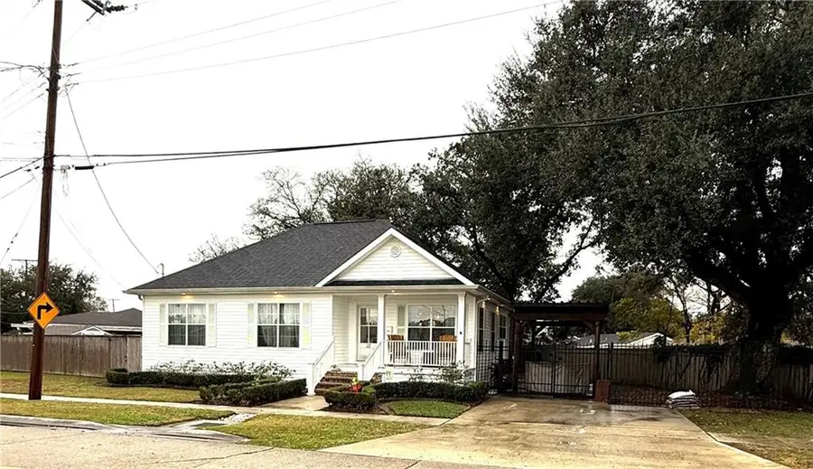 22 Creagan Avenue, Gretna, LA 70053 - Image #3