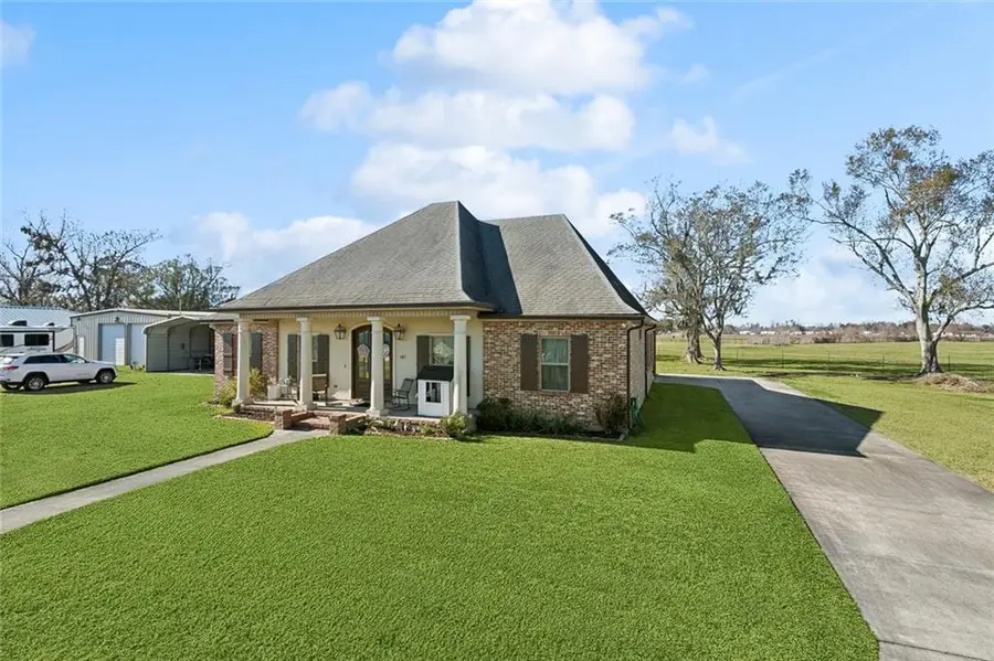 107 Violet Street, Houma, LA 70364 - Image #2
