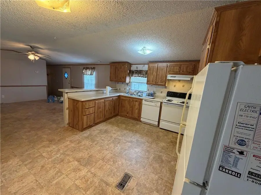 303 Sixth Street, Colfax, LA 71417 - #3