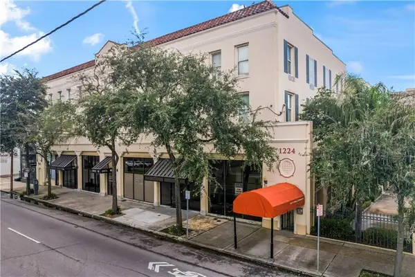 1224 St Charles Avenue #318, New Orleans, LA 70130