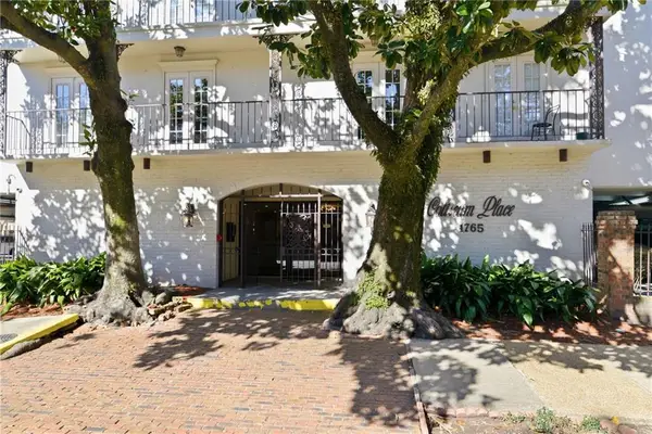 1765 Coliseum Street #420, New Orleans, LA 70130