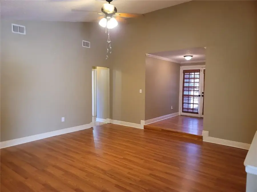 111 E Queens Drive, Slidell, LA 70458 - #2