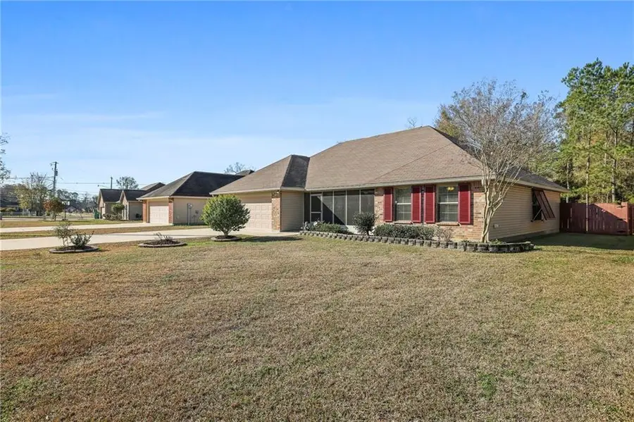 41035 Berry Ridge Drive, Ponchatoula, LA 70454 - Image #2