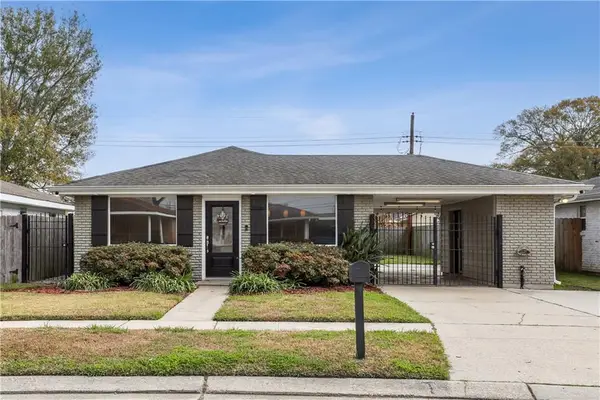 2425 Charles Drive, Chalmette, LA 70043