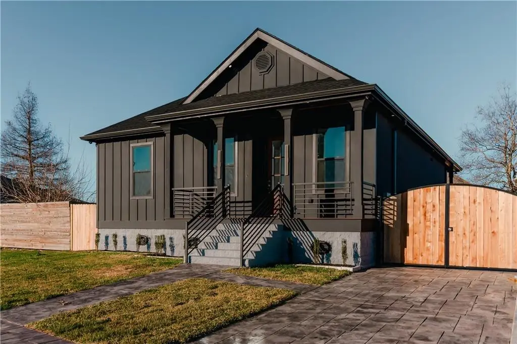 8429 Benjamin Street, Chalmette, LA 70043 - Image #1