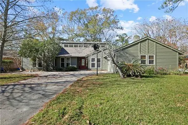 17 Colony Trail Drive, Mandeville, LA 70448