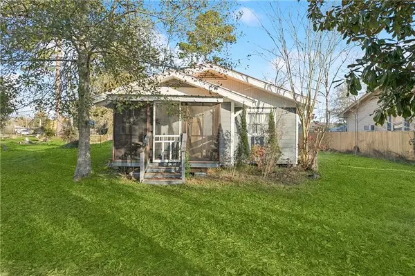 530 E Cypress Street, Ponchatoula, LA 70454