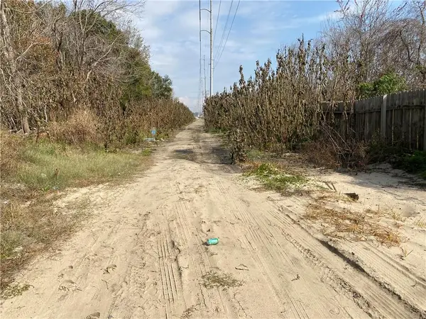 41374 Curran Boulevard, New Orleans, LA 70128