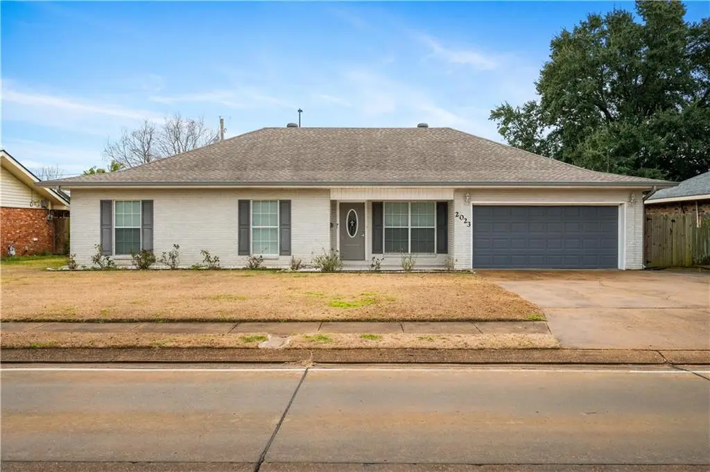 2023 Memorial Drive, Alexandria, LA 71301 - #1