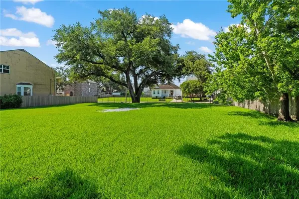 337 Stafford Place, New Orleans, LA 70124