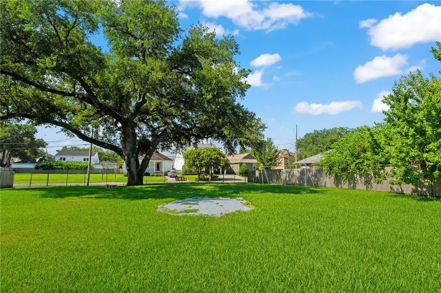 337 Stafford Place, New Orleans, LA 70124 - #2