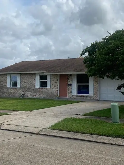 3005 Mt Kennedy Drive, Marrero, LA 70072