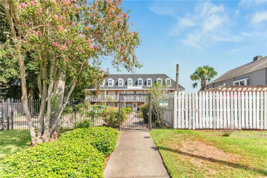 818 Moss Street #101, New Orleans, LA 70119 - #3