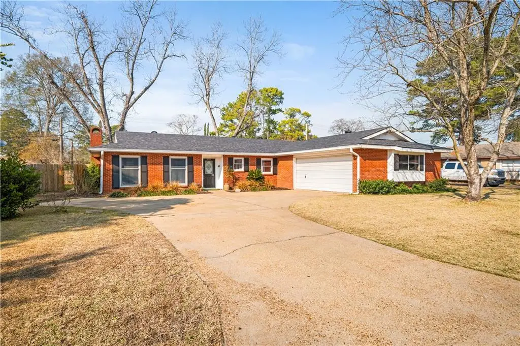 3904 Gingerbread Road, Alexandria, LA 71301 - #1