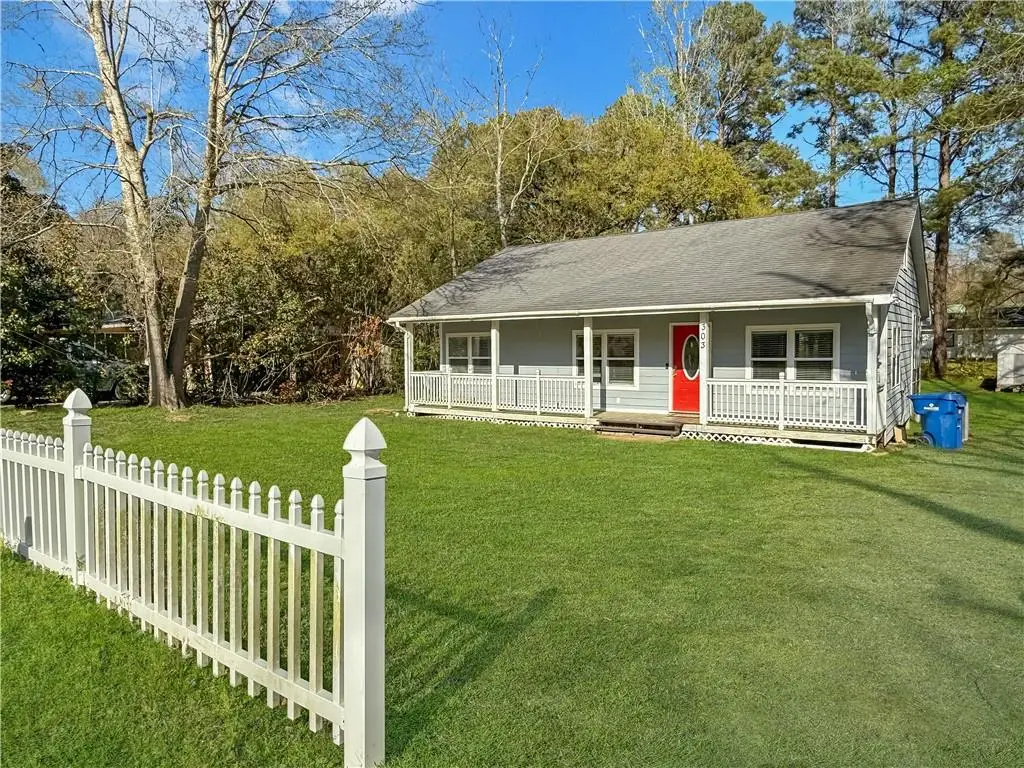 303 Knapp Street, Leesville, LA 71446 - #1