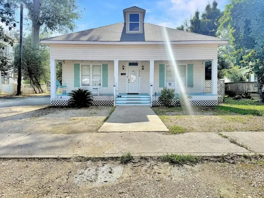 205 N Royal Street, Deridder, LA 70634 - #1