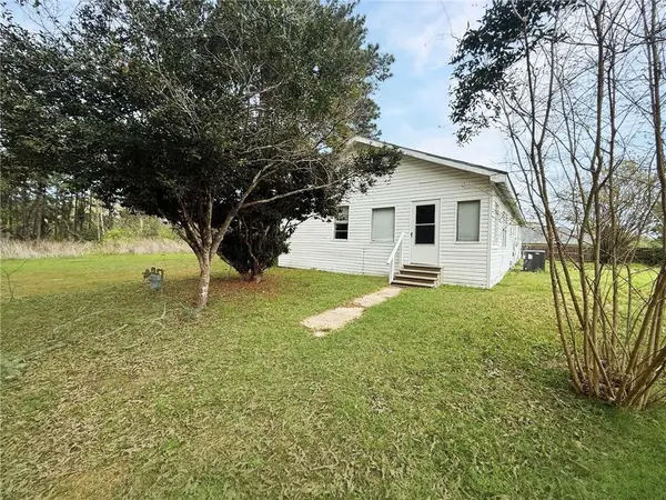 295 Ross Road, Anacoco, LA 71403