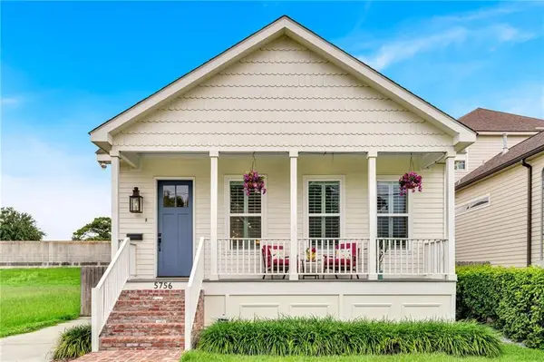 5756 Warrington Drive, New Orleans, LA 70122