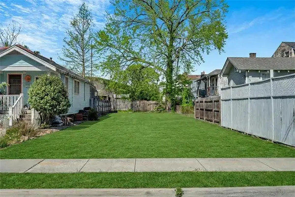 313 S Saint Patrick Street, New Orleans, LA 70119